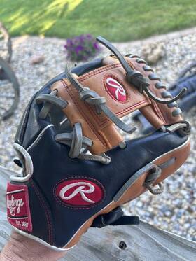 R91125u-2bt-3 Rawlings R91125u-2bt-3/0 R9 Contour Youth Baseball Glove 11.25 Inch Pro Design - R91125u-2bt Rht