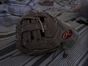 R9sbfbm-17g-3 Rawlings R9sbfbm-17g-3/0 R9 Series 12.5 Inch R9sbfbm-17g Fastpitch Softball First Base Mitt R9sbfbm-17g-3 Rawlings R9sbfbm-17g-3/0 R9 Series 12.5 Inch R9sbfbm-17g Fastpitch Softball First Base Mitt