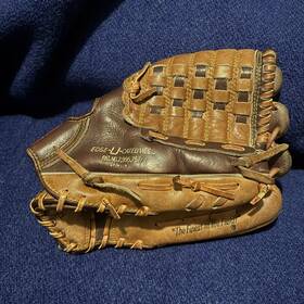Ra75 Rawlings Vtg 1973 75th Anniversary Leather Rht Glove Japan Model Ra75 Rawlings Vtg 1973 75th Anniversary Leather Rht Glove Japan Model