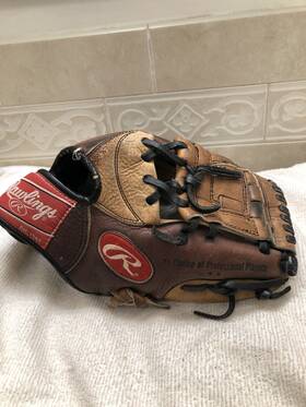 Rb12 Rawlings Fully Broken In Game Ready 11.25 Inch Baseball Glove Right Hand Throw