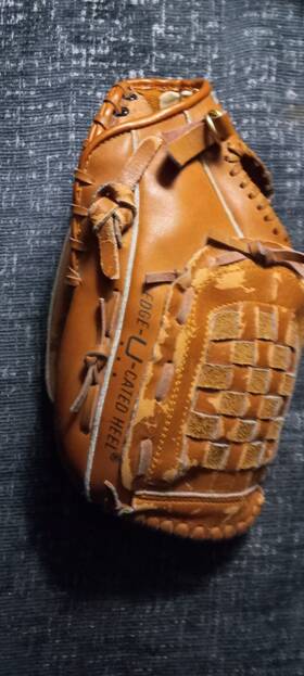 Rbg120w Rawlings Rawliings 12in Rh Throw Mod Glove Rbg120w Rawlings Rawliings 12in Rh Throw Mod Glove