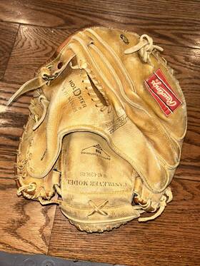 Rcm80lt Rawlings Rcm80 Lt. Broken In Boy S Baseball Catchers Mitt Right Hand Throw