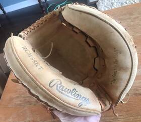 Rcm88rt Rawlings Catchers Mitt Lance Parrish Baseball Glove Rcm 88 Rht Rcm88rt Rawlings Catchers Mitt Lance Parrish Baseball Glove Rcm 88 Rht