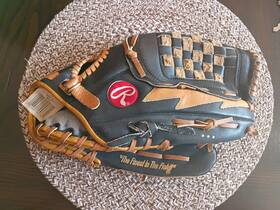 Rev13 Rawlings Revolution Series 13 Inch Rht Blackbrown Baseball Softball Glove Nice