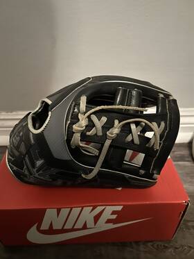 Rev204-32b Rawlings Rev1x 11.5 Inch Infield Baseball Glove Black Rev204-32b Rawlings Rev1x 11.5 Inch Infield Baseball Glove Black