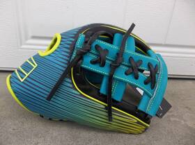 Rev205.32tey Rawlings Nwt 2025 Rev1x 11.75 Inch Infield Glove/mitt.brand For 2025. New Rev205.32tey Rawlings Nwt 2025 Rev1x 11.75 Inch Infield Glove/mitt.brand For 2025. New