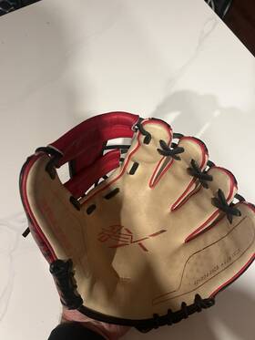 Reve04-2xcs Rawlings 11.5 Inch Red Cream Black Leather Baseball Glove Reve04-2xcs Rawlings 11.5 Inch Red Cream Black Leather Baseball Glove