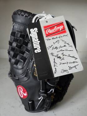 Rgb39b Rawlings Nos 1990s Baseball Glove Rh Throw Ken Griffey Jr 12.5 Black Rgb39b Rawlings Nos 1990s Baseball Glove Rh Throw Ken Griffey Jr 12.5 Black