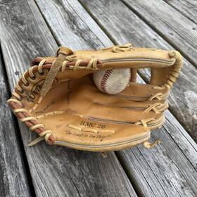 Rmc26 Rawlings Frank Tanana Baseball Softball Glove Mitt Right Hand Throw Rht Rmc26 Rawlings Frank Tanana Baseball Softball Glove Mitt Right Hand Throw Rht