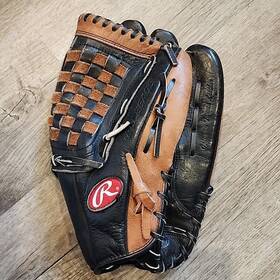 Rs1308 Rawlings 13 Inch Rh Thrower Renegade Baseball Glove Rs1308 Rawlings 13 Inch Rh Thrower Renegade Baseball Glove