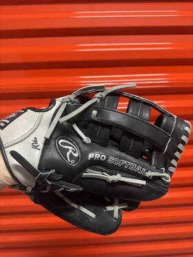 Sb130c Rawlings Silverback 13 Inch Softball Glove Right Hand Throw Baseball