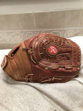 Sg-91 Rawlings Fully Broken In Deep Pocket 13 Inch Softball Glove Right Hand Throw Sg-91 Rawlings Fully Broken In Deep Pocket 13 Inch Softball Glove Right Hand Throw
