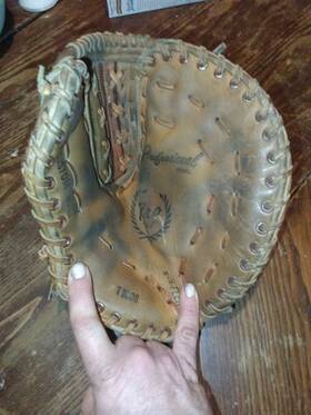 Tg08 Rawlings Vintage Professional Model Baseball Catchers Mitt