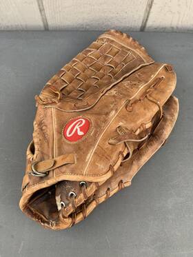 Xfg-135s Rawlings Baseball Glove Heritage Series Xfg135s 13.5 Inch Fastback Usa Made Rht Xfg-135s Rawlings Baseball Glove Heritage Series Xfg135s 13.5 Inch Fastback Usa Made Rht