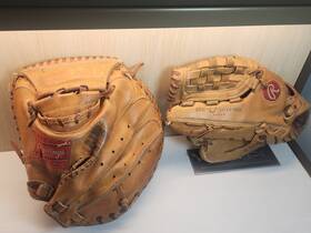 Rawlings Yfg-12 Leather Catcher S Mitt Left Hand Throw Deep Pocketrawlings