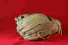 Rbg98 Rawlings Small To Medium Base Ball Glove For Right Hand Throwers