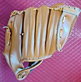 03117 Regent All Star 10 Inch Rht Leather Palm Dual Hinge Baseball Glove Mitt 03117 Regent All Star 10 Inch Rht Leather Palm Dual Hinge Baseball Glove Mitt