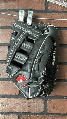 03271 Regent Baseball Glove Black Genuine Leather Youth Rh Jeffrey Leonard