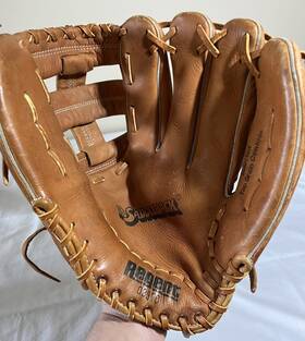 03970 Regent Vintage 12.5 Inch Baseball Glove Right Hand Rht Leather The Saddleback 03970 Regent Vintage 12.5 Inch Baseball Glove Right Hand Rht Leather The Saddleback