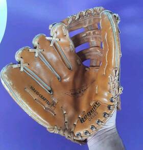 04665 Regent Glove 11 Inch Right Hand Throw Rht Eagle Tan Top Grain Cowhide Mitt