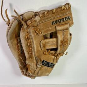 04978 Regent Cowhide Leather Softball/baseball Glove Mitt Lht - Left Hand Throw 04978 Regent Cowhide Leather Softball/baseball Glove Mitt Lht - Left Hand Throw