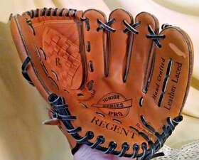 07330 Regent Baseball Glove Sports Junior Series Pro 11 In Flex Wedge Used