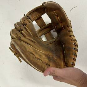 Fsin0007 Regent Vintage Mag Two Baseball Glove Left Hand Throw 0-2996 - Bub Fsin0007 Regent Vintage Mag Two Baseball Glove Left Hand Throw 0-2996 - Bub
