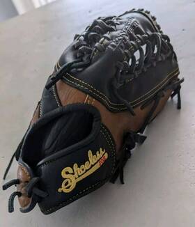 1300bttr Shoeless Joe 1300fbtr 13 Inch First Base Tennessee Trapper Professional Series 1300bttr Shoeless Joe 1300fbtr 13 Inch First Base Tennessee Trapper Professional Series