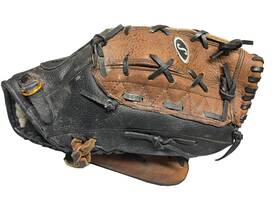 18970 Spalding 029321426139 14 Inch Baseball Glove Leather Mitt Right Handed 18970 Spalding 029321426139 14 Inch Baseball Glove Leather Mitt Right Handed