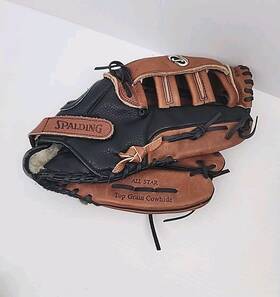 18955 Spalding Rht 13.5 Inch Baseball Softball Glove Mitt Top Grain Cowhide 18955 Spalding Rht 13.5 Inch Baseball Softball Glove Mitt Top Grain Cowhide
