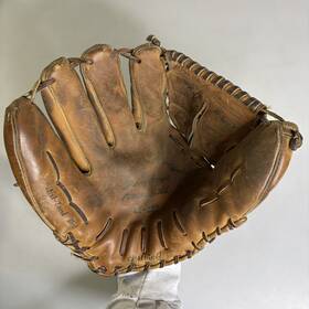 42-222 Spalding Leather Professional Model Split Action Lht Left Hand Throw