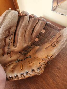 Spalding 42-354 Vintage Don Kessinger Autograph Model Baseball Glove Mitt Left