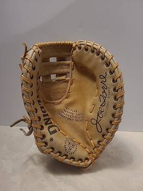 42-4425 Spalding Vintage 70s Joe Torre Leather Baseball Glove