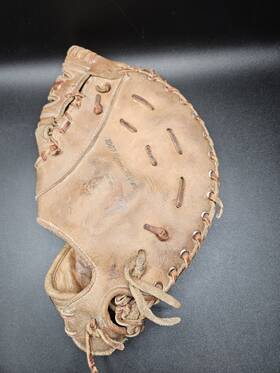 42-484 Spalding Fred Whitfield E-z Flex Right Hand Catch First Baseman Glove