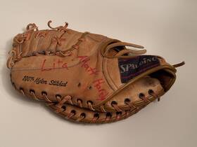 42-4912 Spalding Mike Hegan Baseball Glove Lht Signature Model First Baseman Mit 42-4912 Spalding Mike Hegan Baseball Glove Lht Signature Model First Baseman Mit