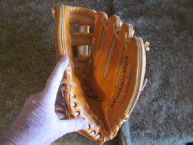42-697 Spalding Elite Pro Model Top Grain Leather Rht Baseball Glove Brown Vnc