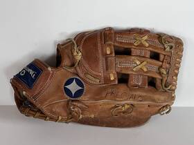 42-853 Spalding Vtg Pro Player Series Jim Rice Rht Baseball Softball Glove 42-853 Spalding Vtg Pro Player Series Jim Rice Rht Baseball Softball Glove