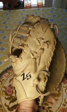 Z5-1300 Ssk 790409614150 Z5 Craftsman 13 Inch Baseball First Base Glove Mitt Rht Z5-1300 Ssk 790409614150 Z5 Craftsman 13 Inch Baseball First Base Glove Mitt Rht