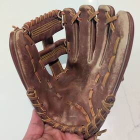 Aa-231-3 Ssk Youth Baseball Glove Rh 8 Inch Steerhide/rawhide Lacing Aa-231-3 Ssk Youth Baseball Glove Rh 8 Inch Steerhide/rawhide Lacing