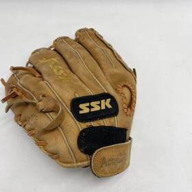 Cp-1250 Ssk Pennant Series Rht 12 1/2 Inch Baseball/ Softball Glove Cp-1250 Ssk Pennant Series Rht 12 1/2 Inch Baseball/ Softball Glove
