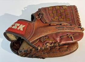 Dsg-1000 Ssk Dg-1000 Dimple Power Catching Machine Leather Softball Mitt Glove Rht Throw