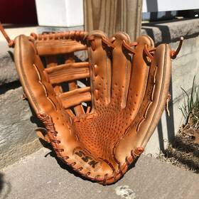 Dpg-660 Ssk A Classic Baseball / Softball Glove. Catching Machine. R-throw. New Lacing Dpg-660 Ssk A Classic Baseball / Softball Glove. Catching Machine. R-throw. New Lacing