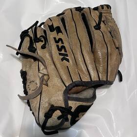 Mp-11 Ssk Mp11 Medal Pro Series Glove Rht Rawhide Lace Preowned Mp-11 Ssk Mp11 Medal Pro Series Glove Rht Rawhide Lace Preowned