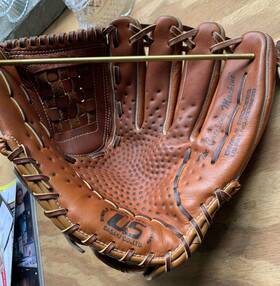 Usg-55 Ssk U&s Sasaki Company Usg55 Dimple Pattern Softball Glove Right Hand Throw Lh Catch