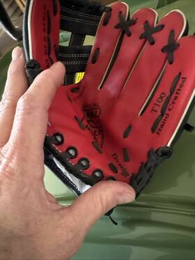 T100 T-ball Usa 029807072164 Glove Youth 9 1/2 Inch Right Hand Throw Flex Wedge T100 T-ball Usa 029807072164 Glove Youth 9 1/2 Inch Right Hand Throw Flex Wedge
