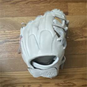 B-975s Valle White Leather Trainer Baseball Glove