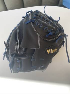Rln49-22 Vinci Catcher S Mitt. Size 33.5 Inch Black With Blue Laces Rht New Rln49-22 Vinci Catcher S Mitt. Size 33.5 Inch Black With Blue Laces Rht New