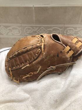 Vpbm1 Voit Amf 13 Inch Deep Pocket Baseball Softball First Base Mitt Left Hand Throw