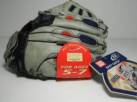 Wilson 026388213948 Ez Catch 325 Baseball Glove Ages 5-7 Rh/lht 10 Inch All Positions Gray Nwt
