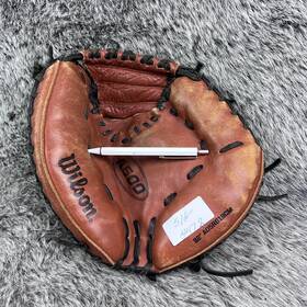 A05rb19cm Wilson 026388360574 A500 Catchers Mitt Glove Ecco Leather 32 Inch Rht
